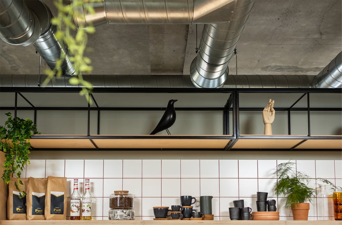 Eames-architectural-bird-in-the-office