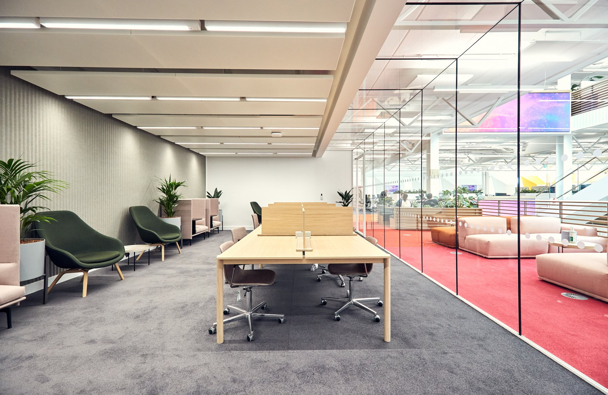 Lighting for Offices with Glass Partition