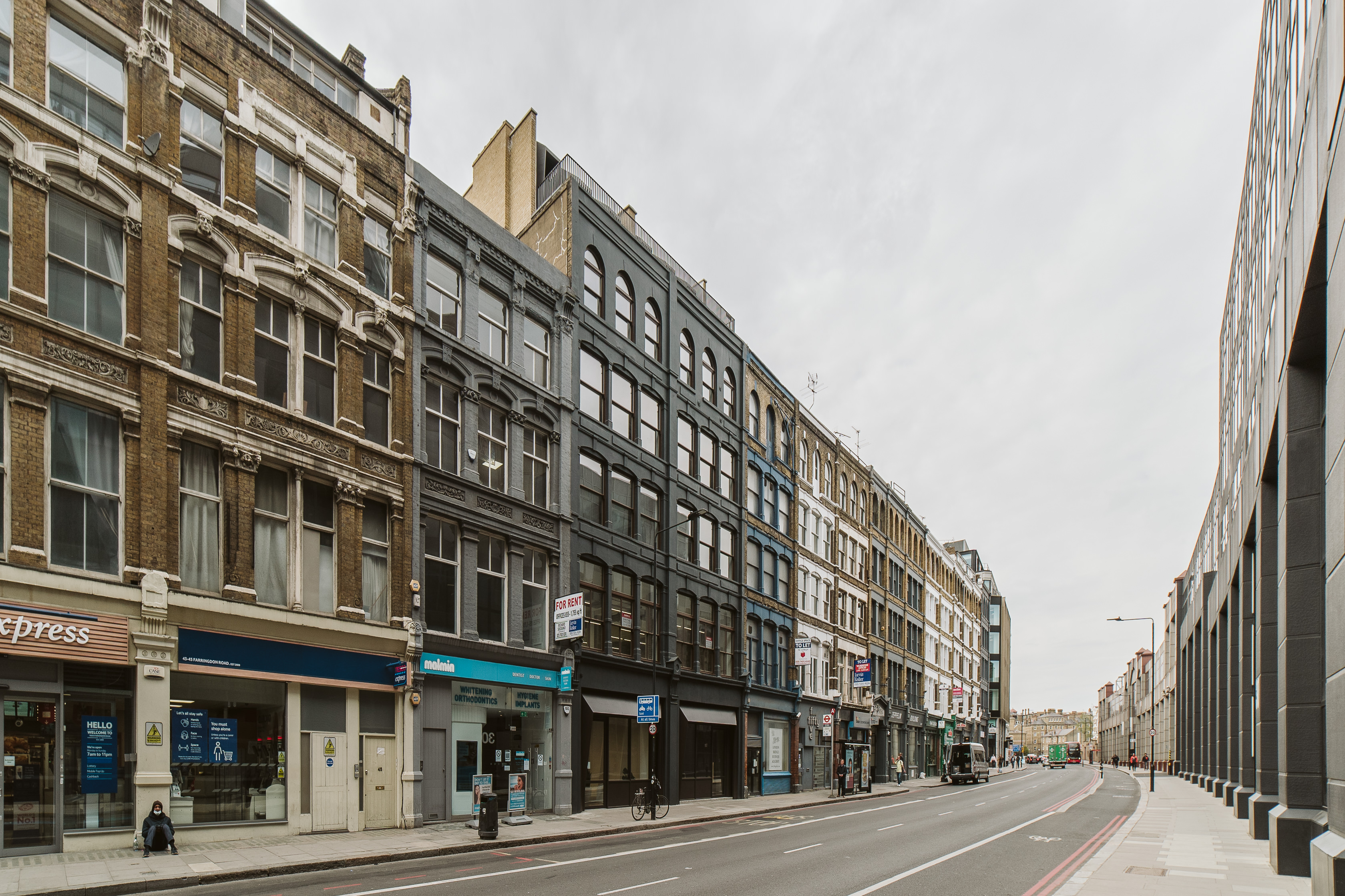 299 Lighting 49-51 Farringdon Road London 