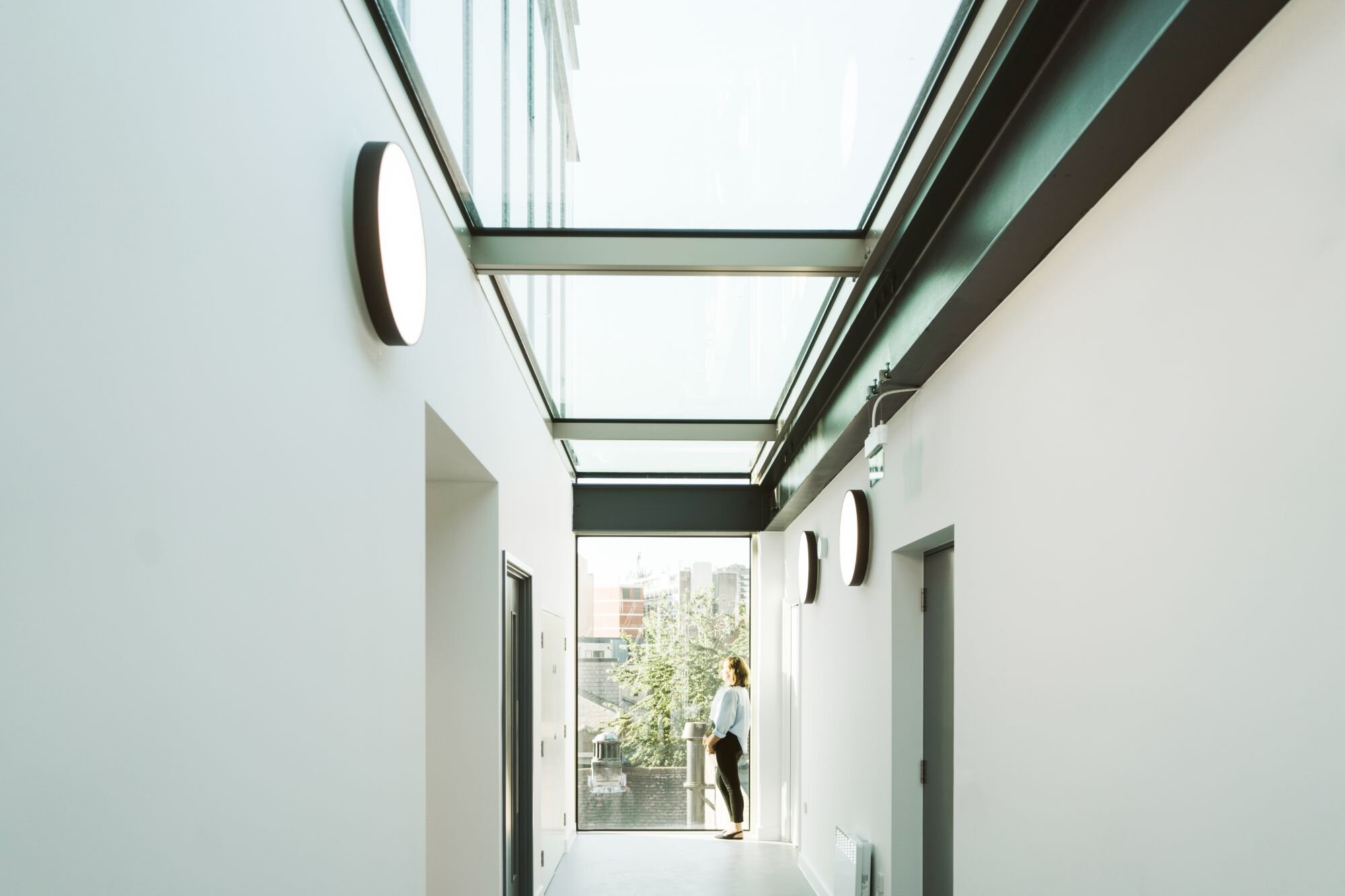 bright-hallway-circular-lighting