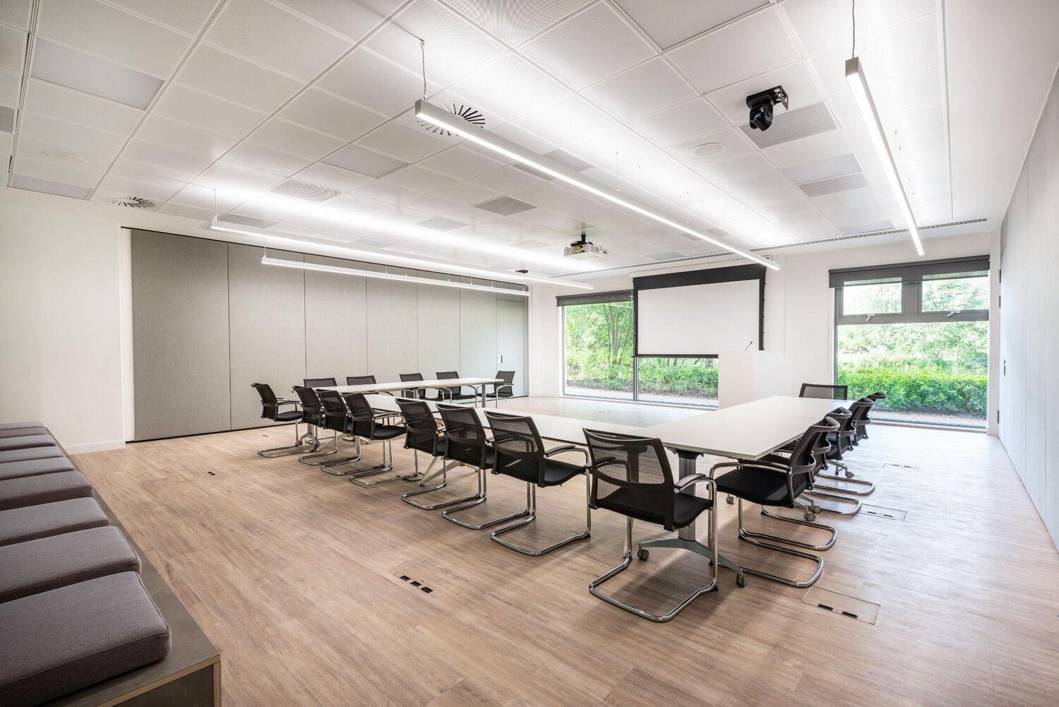 meeting-room-suspended-linear-lights