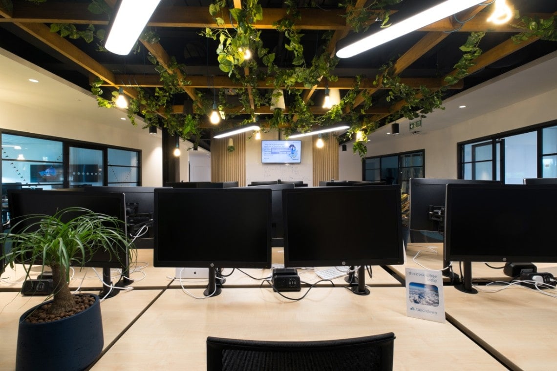 Office lighting for a trendy fast-paced CAT B fitout at Skyscanner HQ, London.