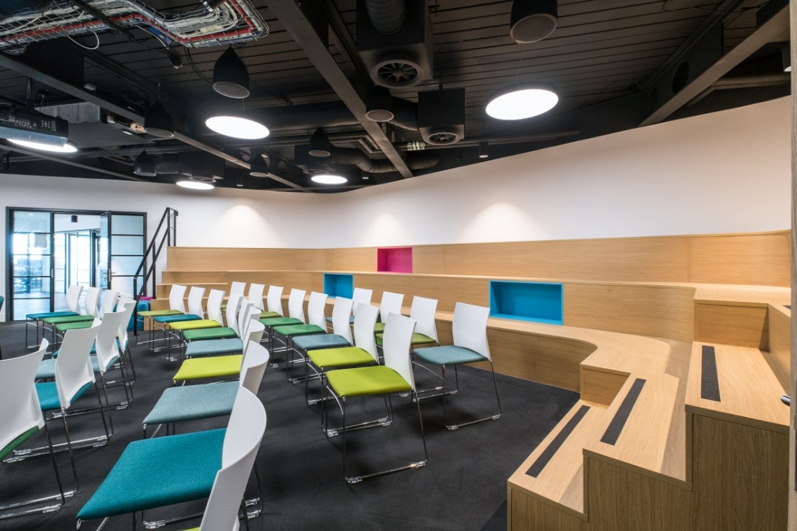 Office lighting for a trendy fast-paced CAT B fitout at Skyscanner HQ, London.