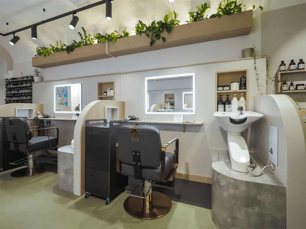 track-lighting-in-hair-salon