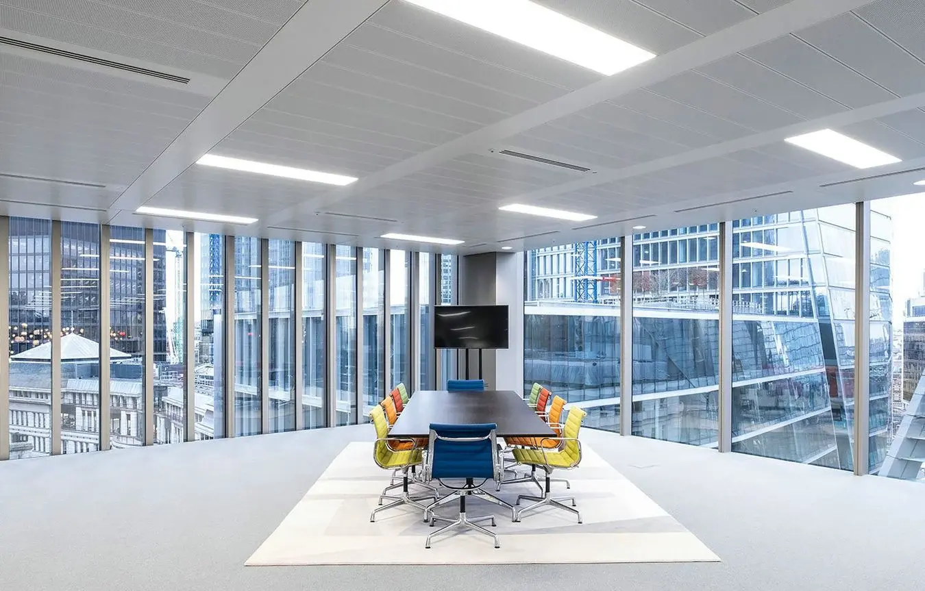 sas metal ceiling with integrated led panel