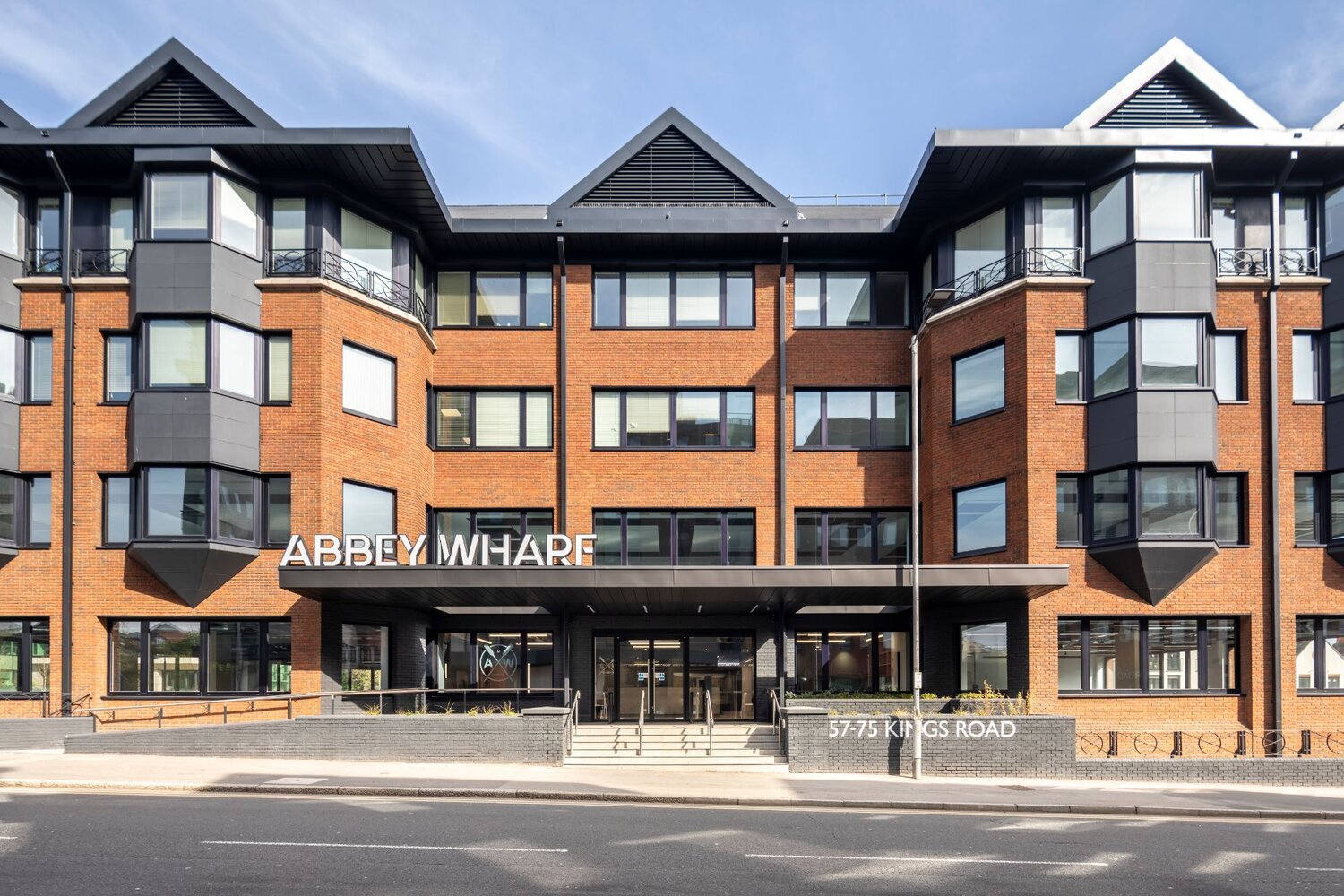 abbey-wharf-exterior-lighting