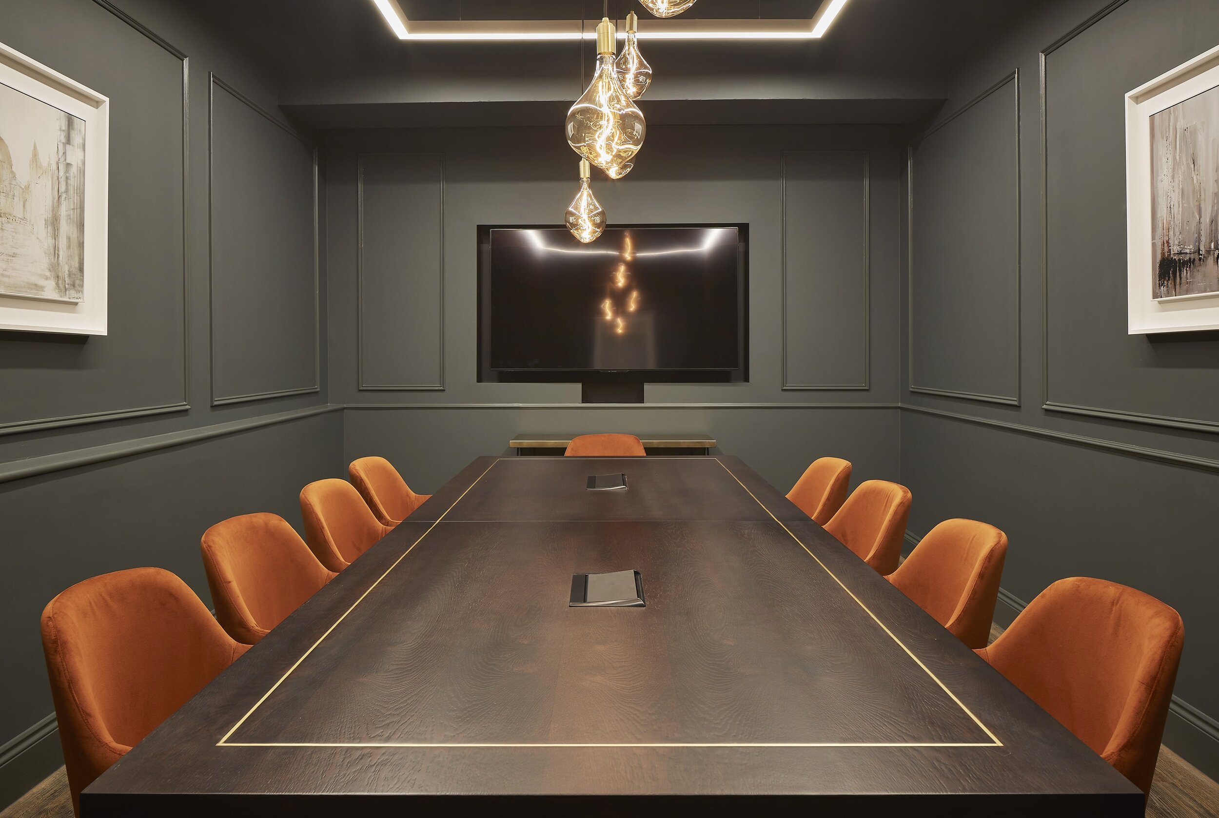 299 Lighting-Projectsmeeting-room-bespoke-lighting-min