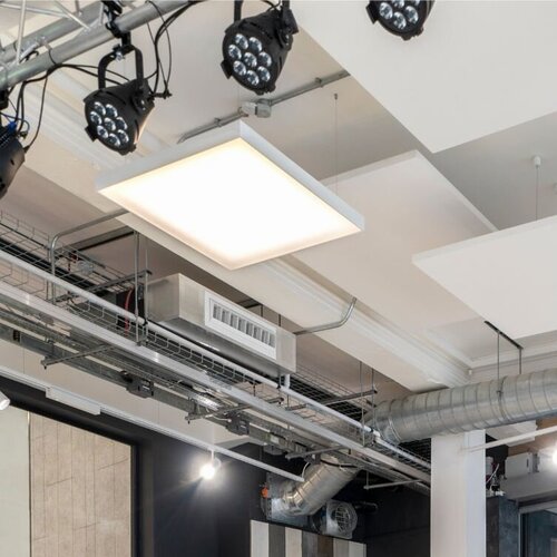 https://f.hubspotusercontent-eu1.net/hubfs/24970484/products/modern-square-office-lighting.jpg