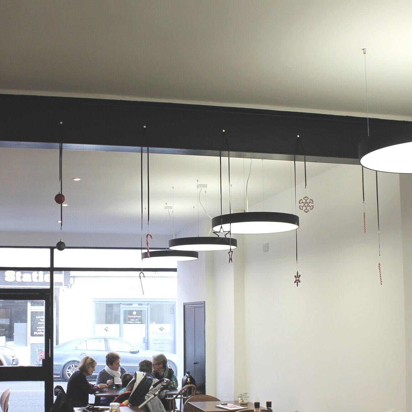 talla-suspended-coffee-shop-lighting